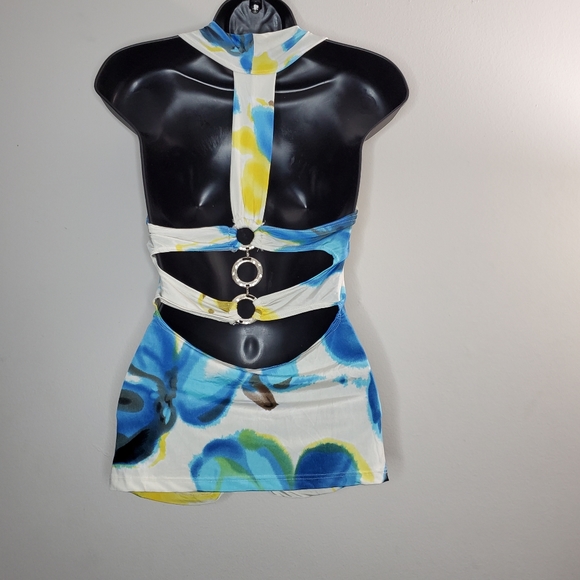 Summer sleeveless top - Picture 2 of 5